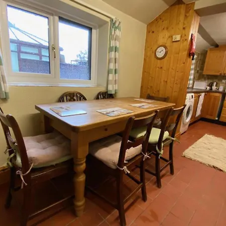 Remarkable 3-bed House In Holiday home *